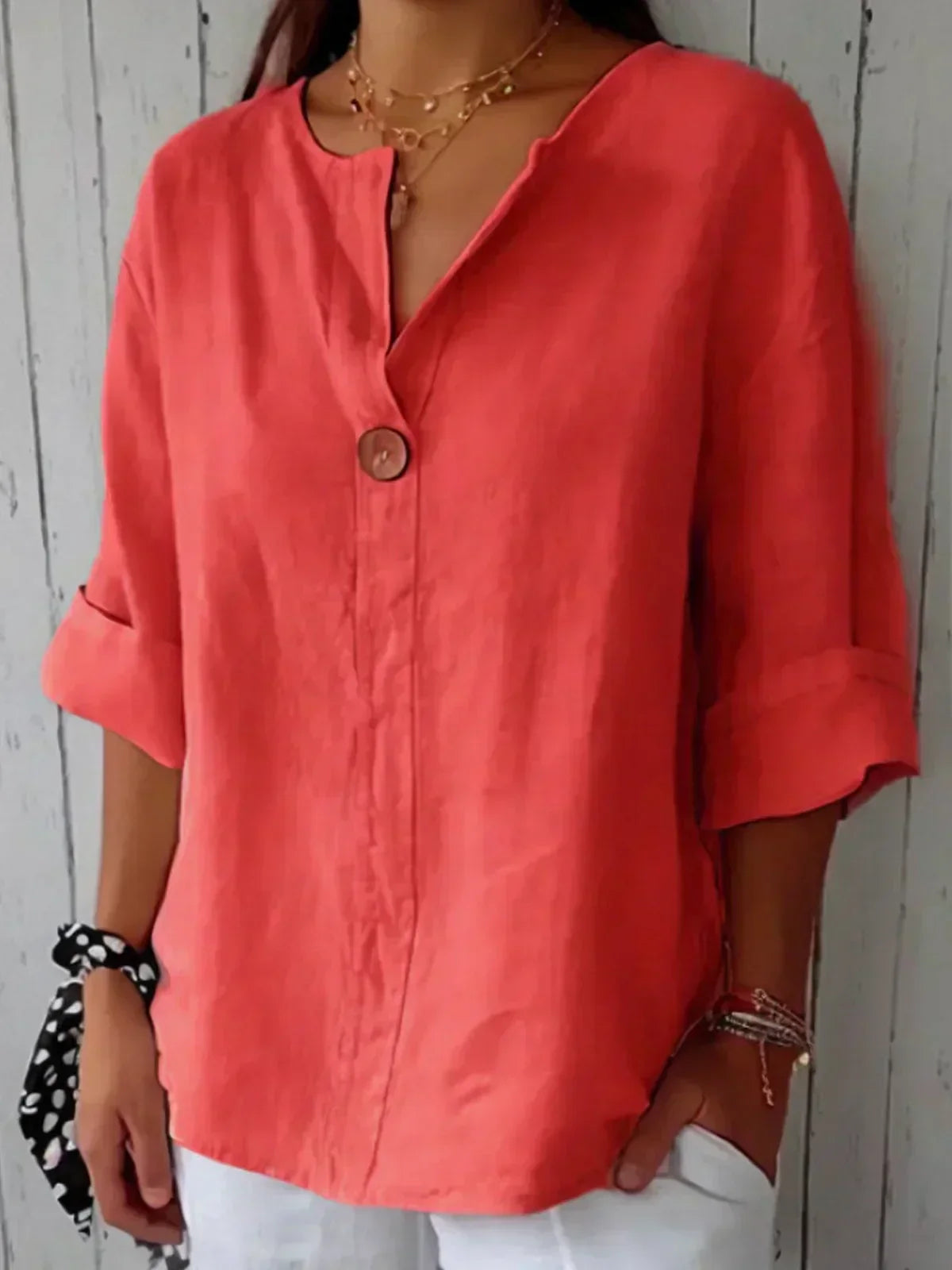 CM | Blusa casual cuello pico Compra 1 y llévate 1 GRATIS