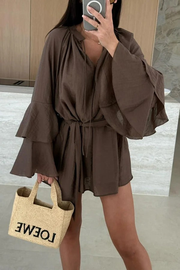 CM | Molly Lino Mezcla Tiered Bell Sleeve Tie-up Cover-up Mini Vestido