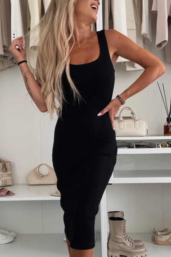 CM | Comodidad y feminidad vestido midi de punto canalé con abertura en la espalda