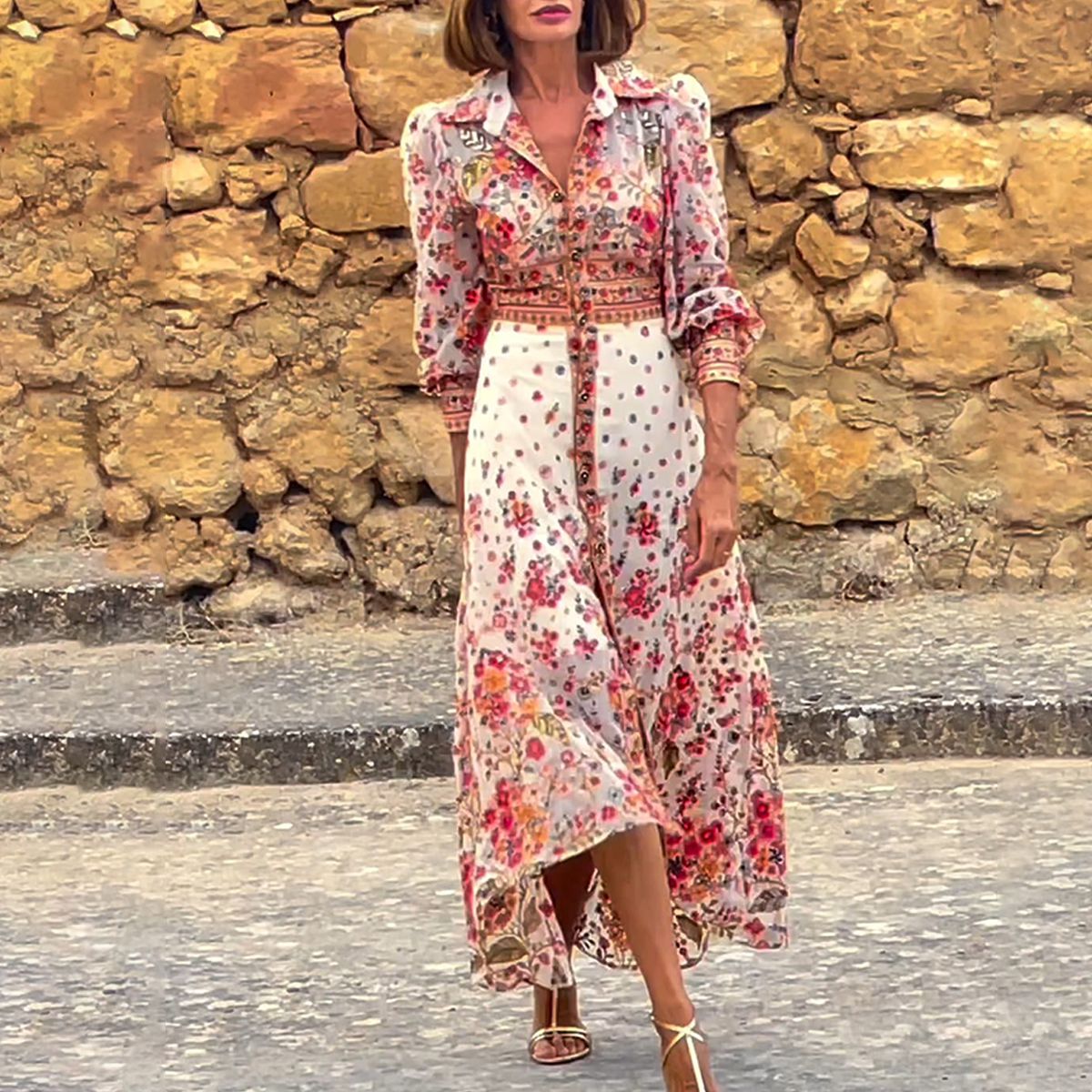 CM | Elegante maxi vestido con estampado floral y cuello