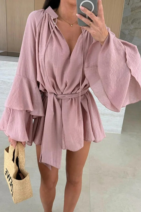 CM | Molly Lino Mezcla Tiered Bell Sleeve Tie-up Cover-up Mini Vestido