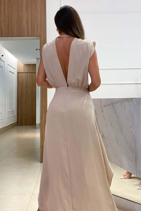 CM | Allure Vestido maxi con cuello en V y escote alto
