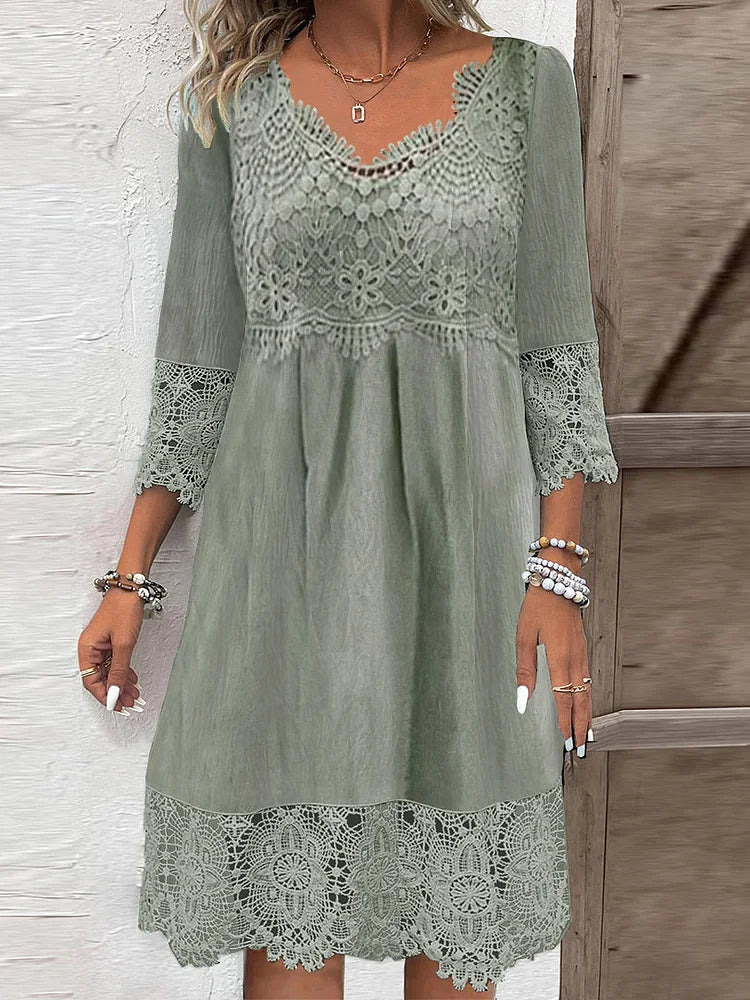 CM | Vestido midi de encaje atemporal
