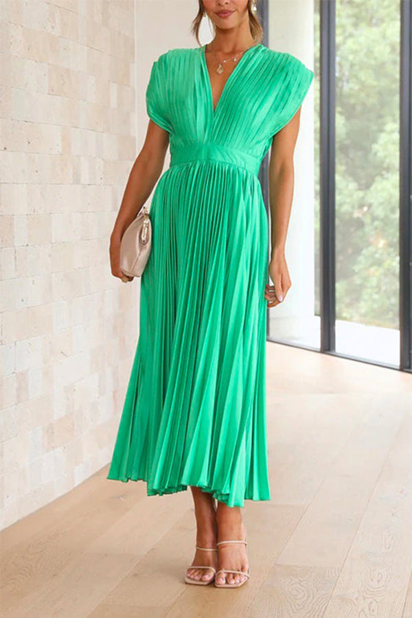 CM | Vestido maxi plisado con escote en V profundo