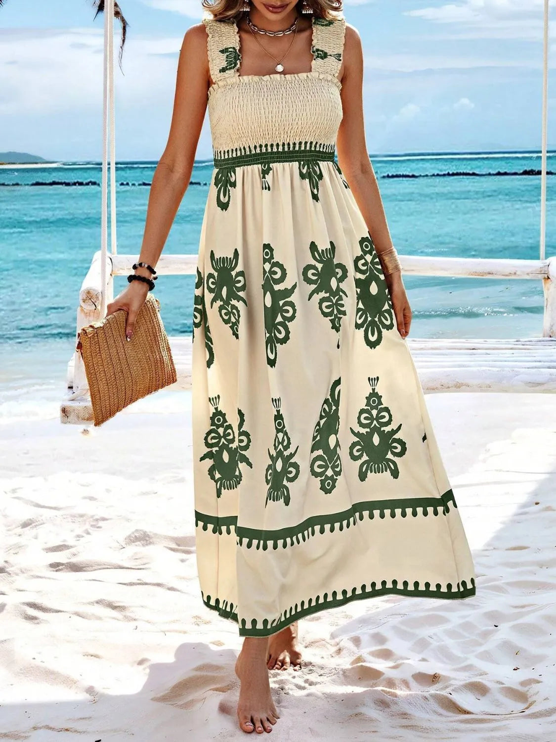 CM | maxi vestido estampado con tirantes anchos y fruncidos