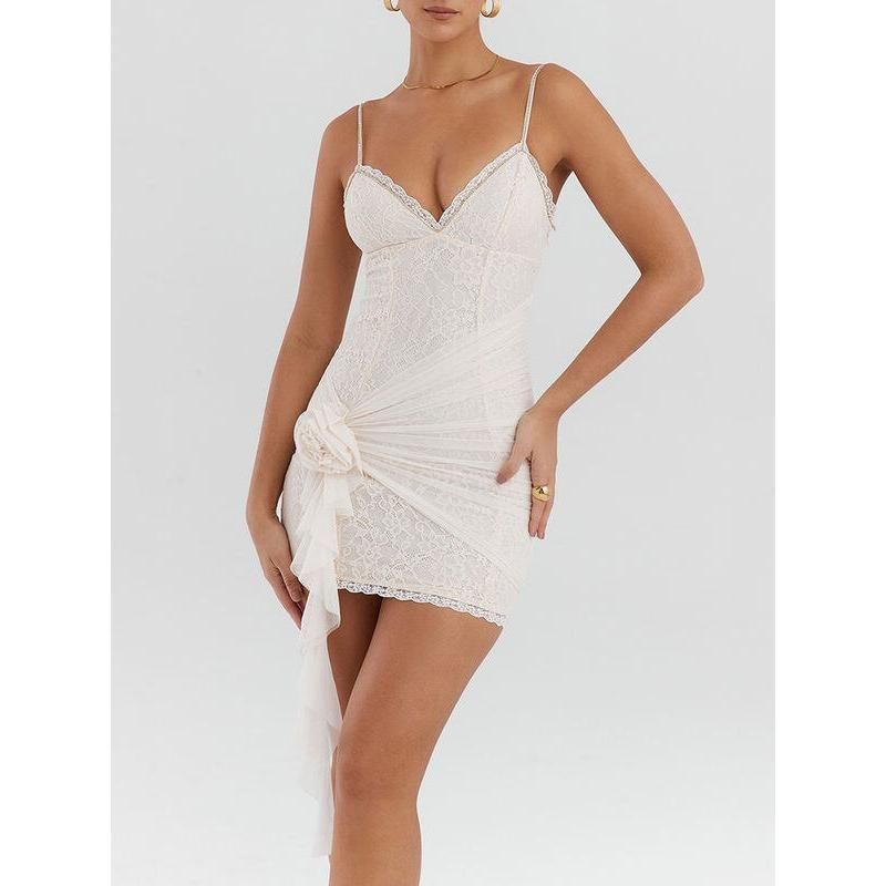 CM | Elegancia veraniega Mini vestido de encaje blanco