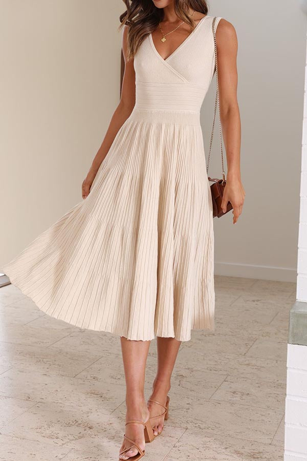 CM | Elegante vestido midi plisado