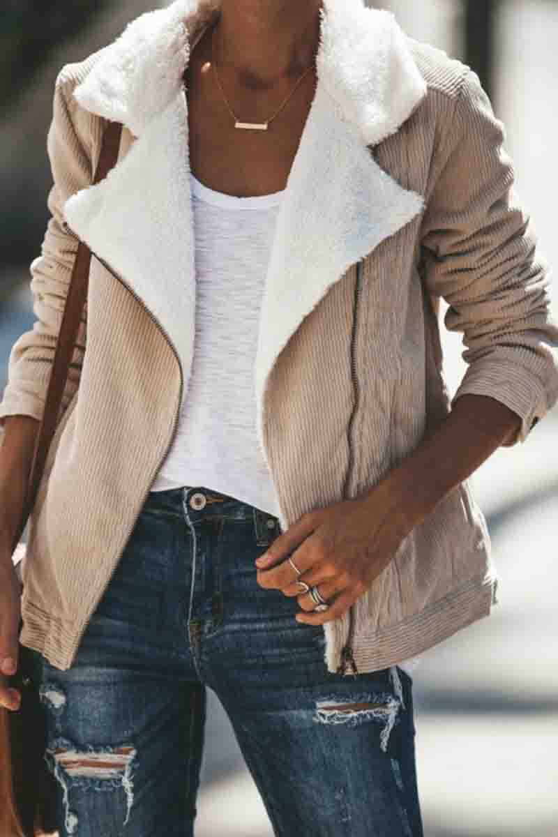 CM | Abrigo sencillo y chic