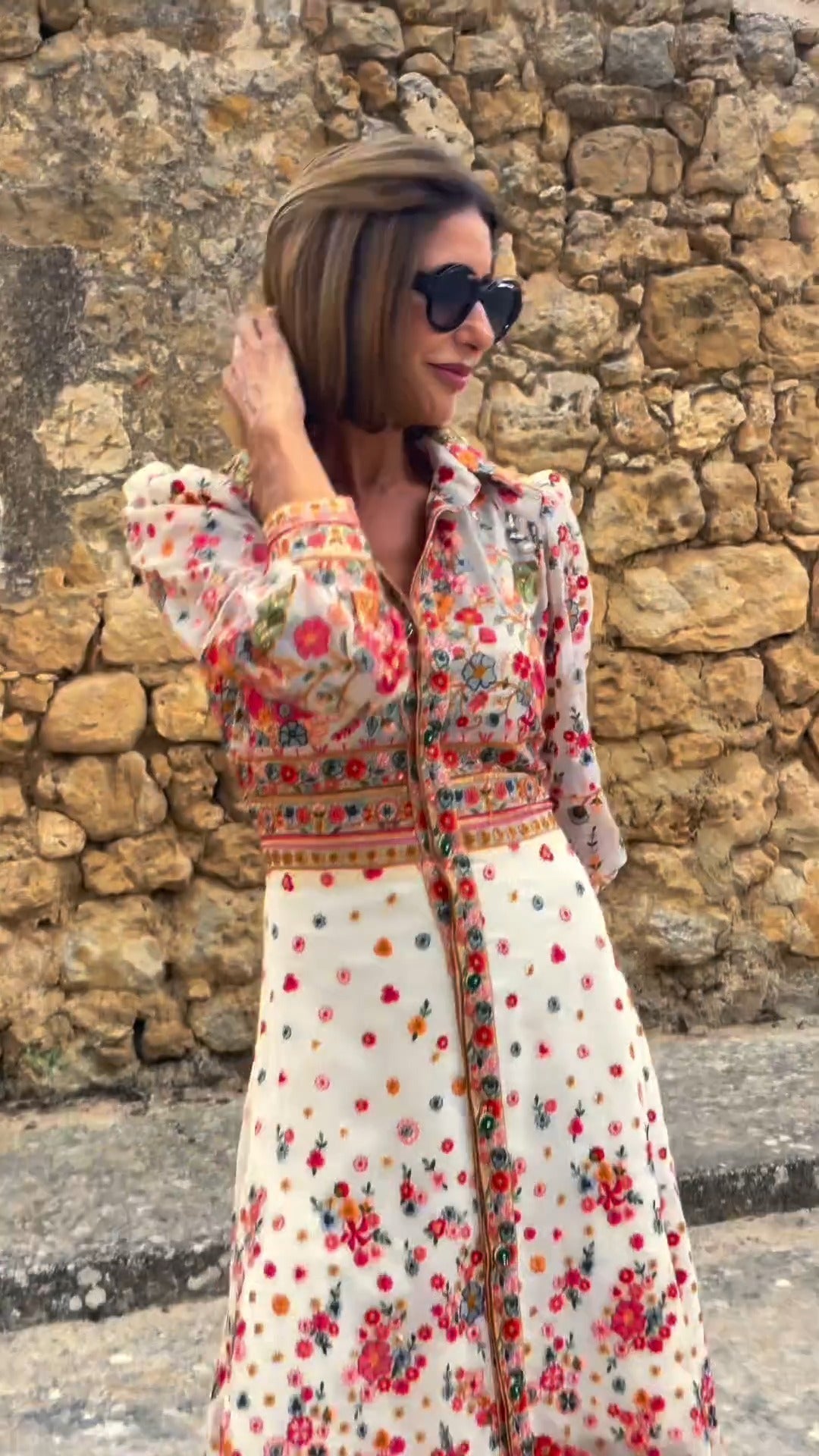 CM | Elegante maxi vestido con estampado floral y cuello