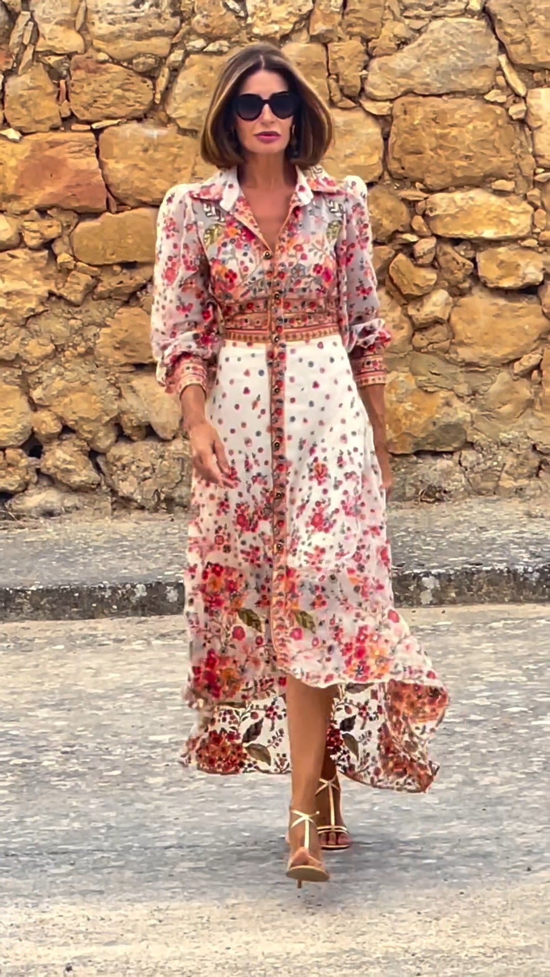 CM | Elegante maxi vestido con estampado floral y cuello