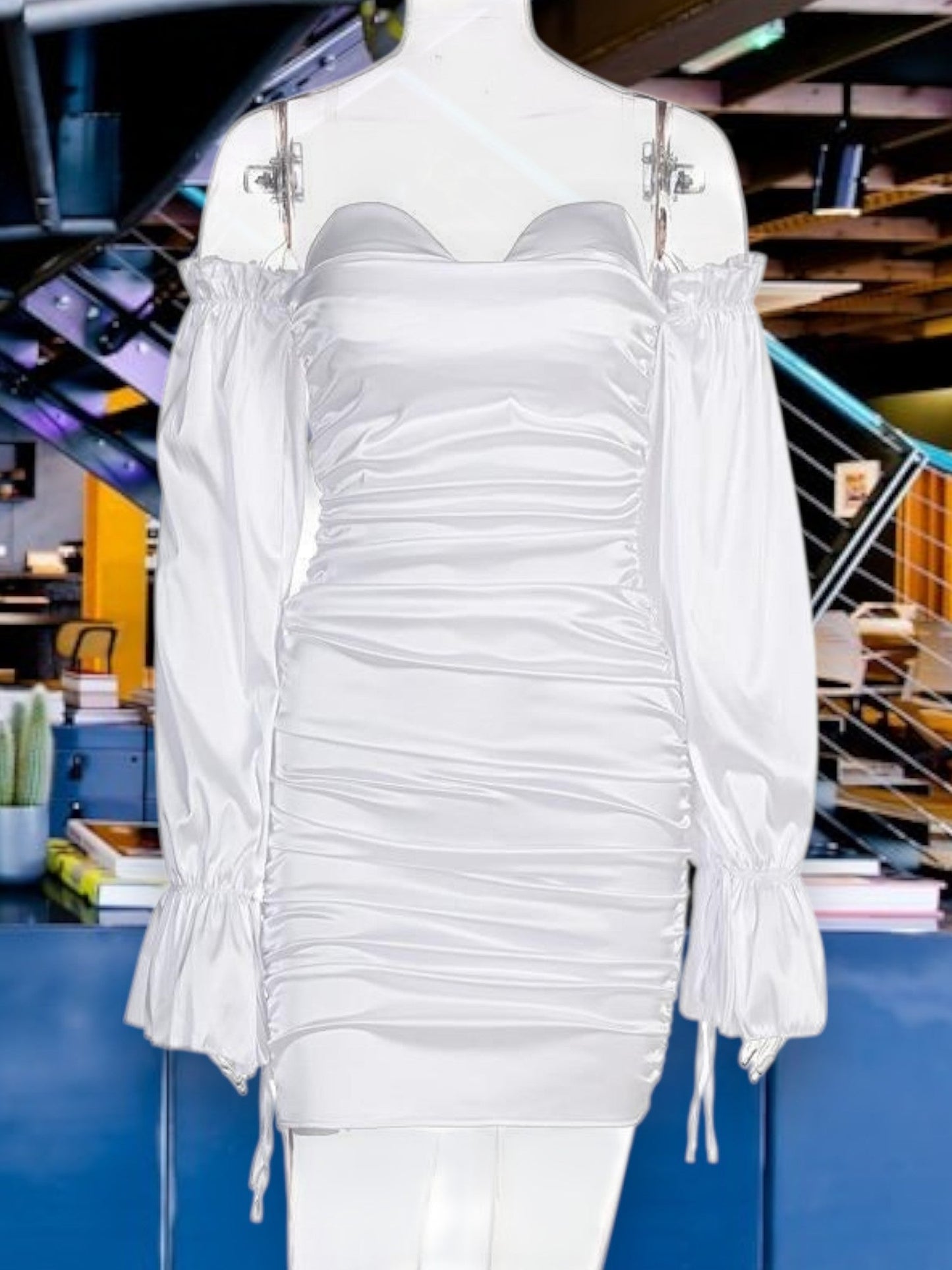 CM | Vestido de mujer sin hombros con detalles de volantes confeccionado en tejido elástico Mini vestido