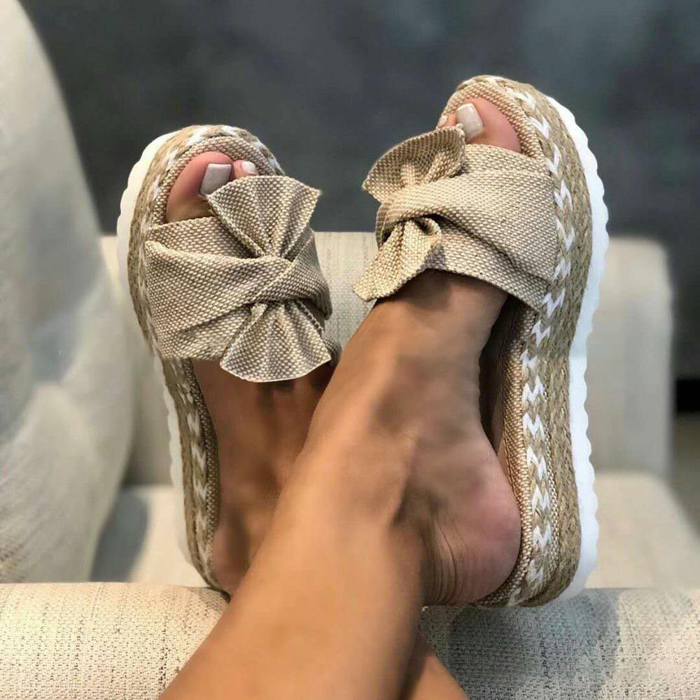 CM | Sandalias de plataforma | ¡Las sandalias más de moda y alegres del verano!
