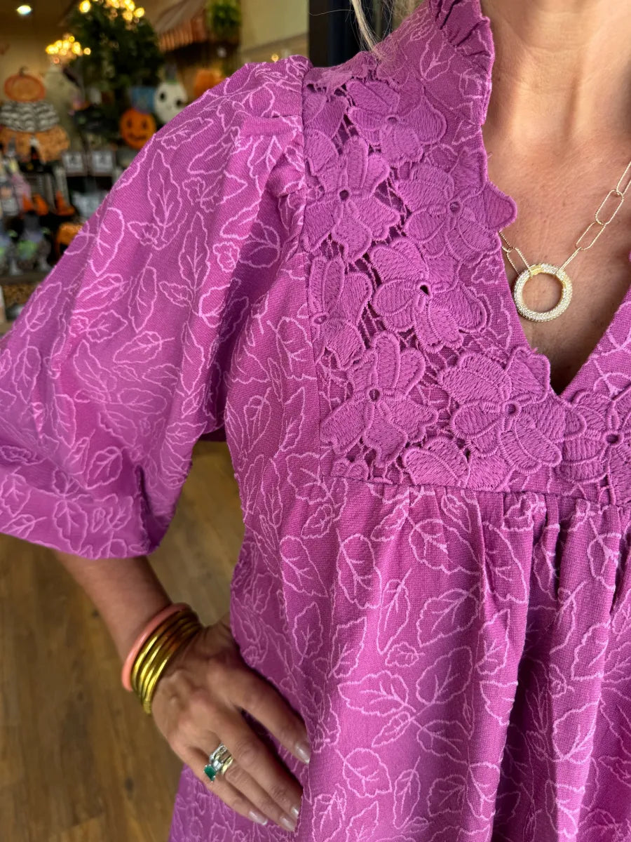 CM | Vestido corto de jacquard con mangas abullonadas