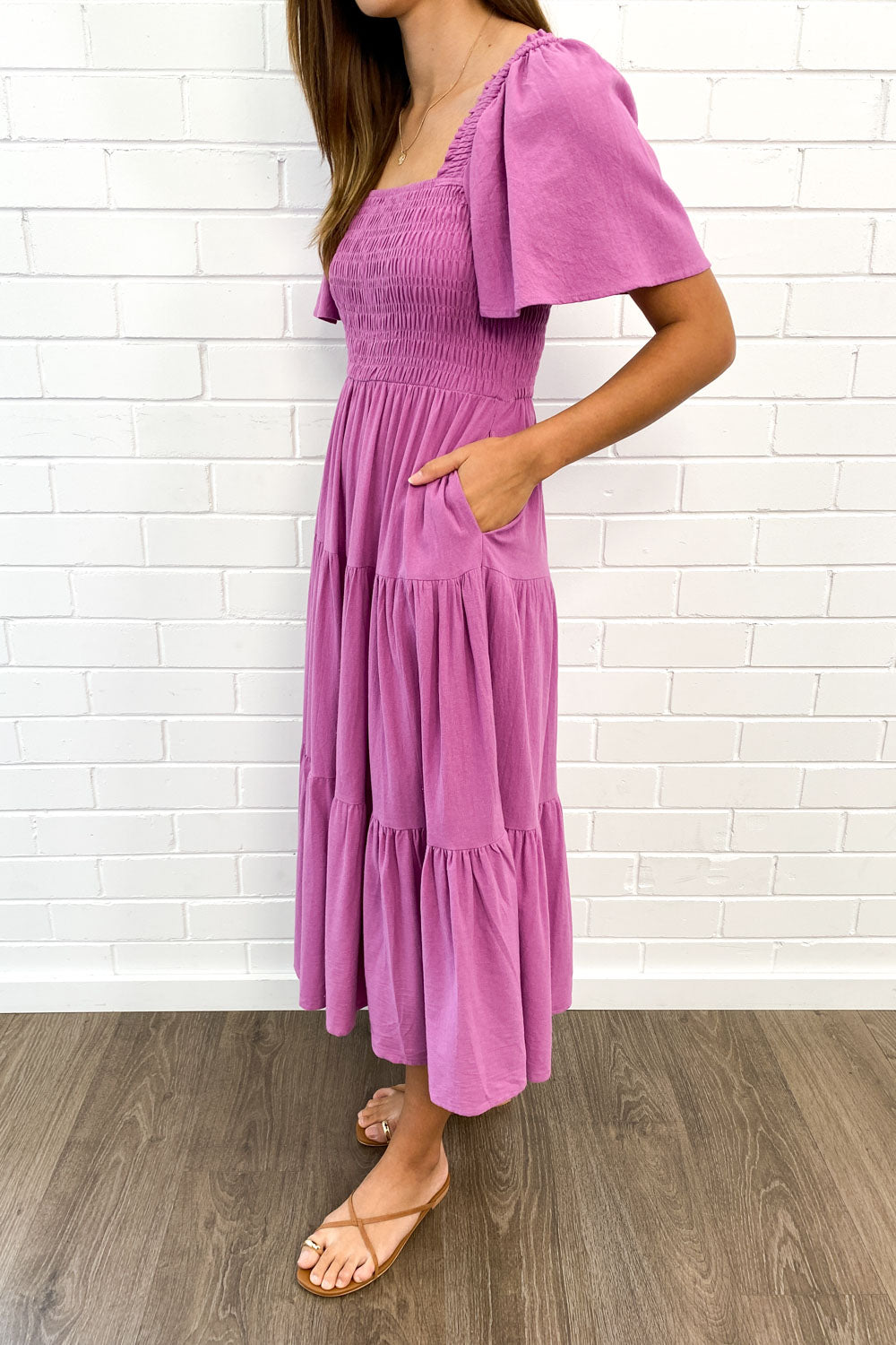 CM | Femenino vestido midi sin hombros