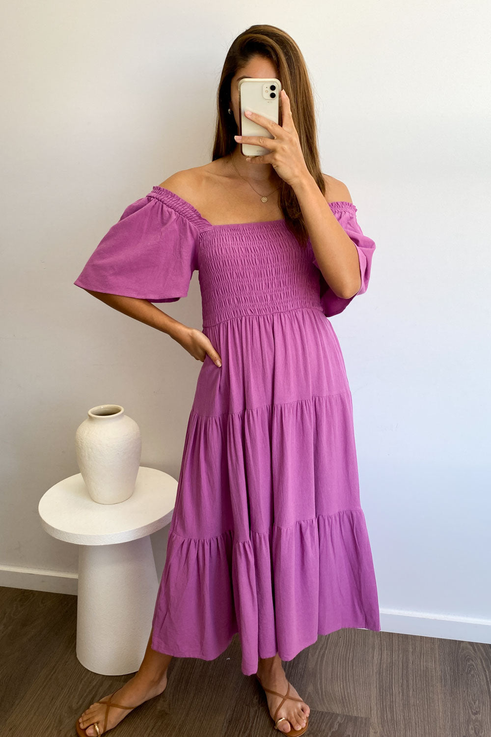 CM | Femenino vestido midi sin hombros