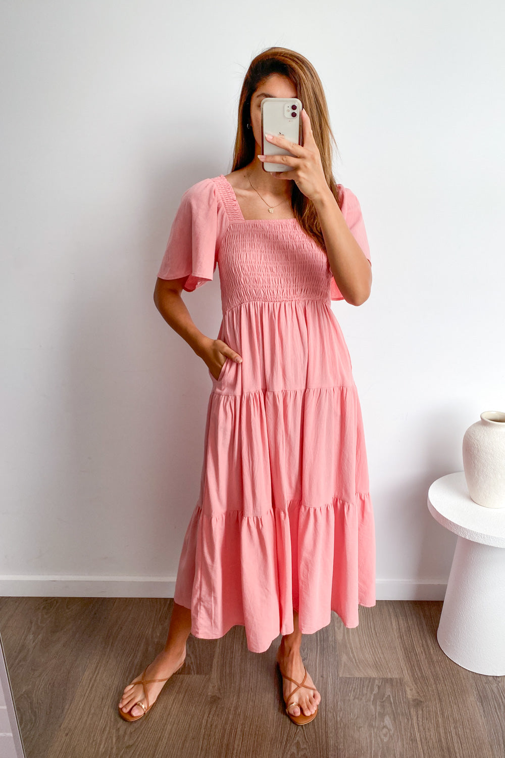 CM | Femenino vestido midi sin hombros