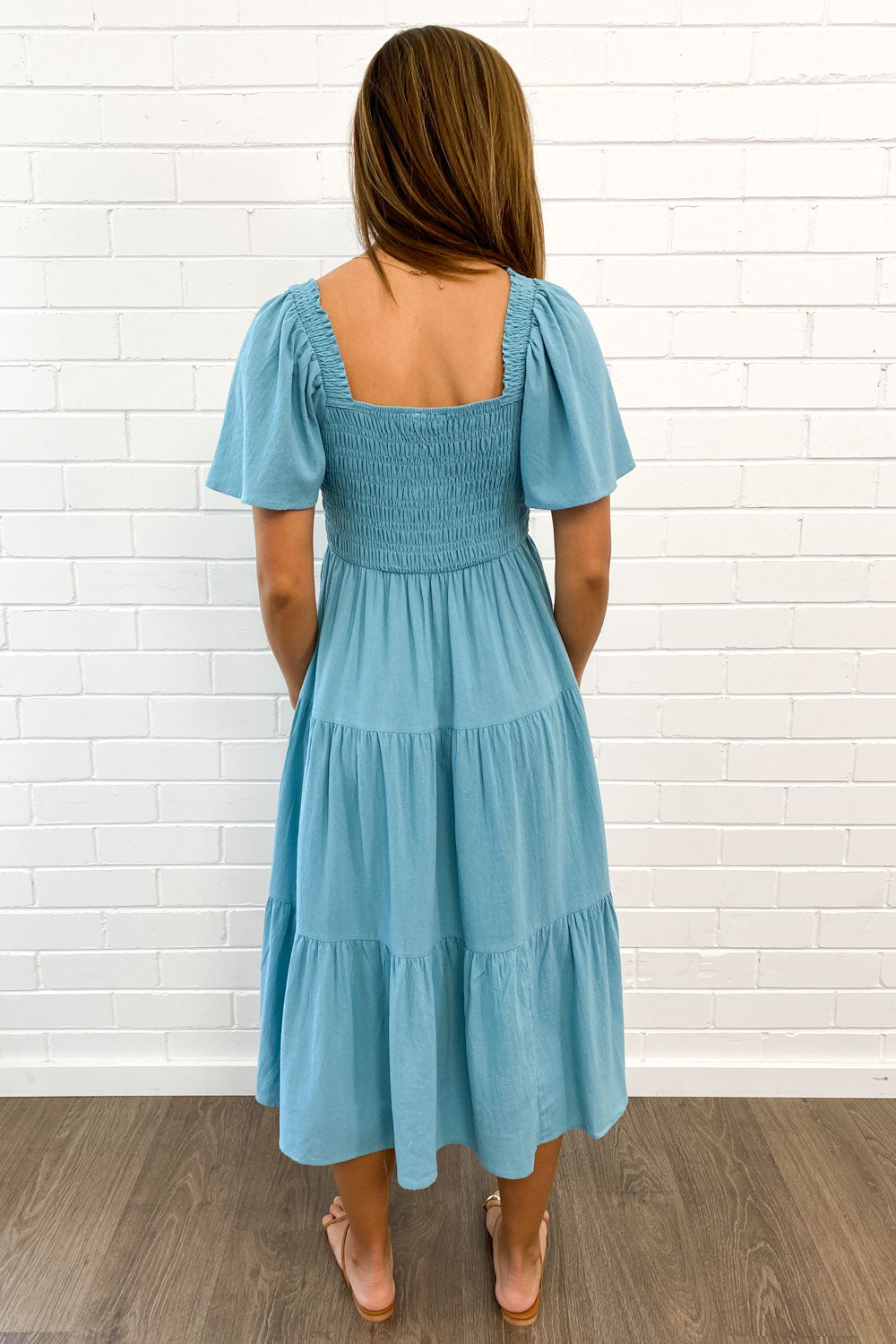 CM | Femenino vestido midi sin hombros