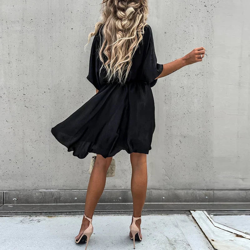 CM | Chic mini vestido de verano con cintura alta