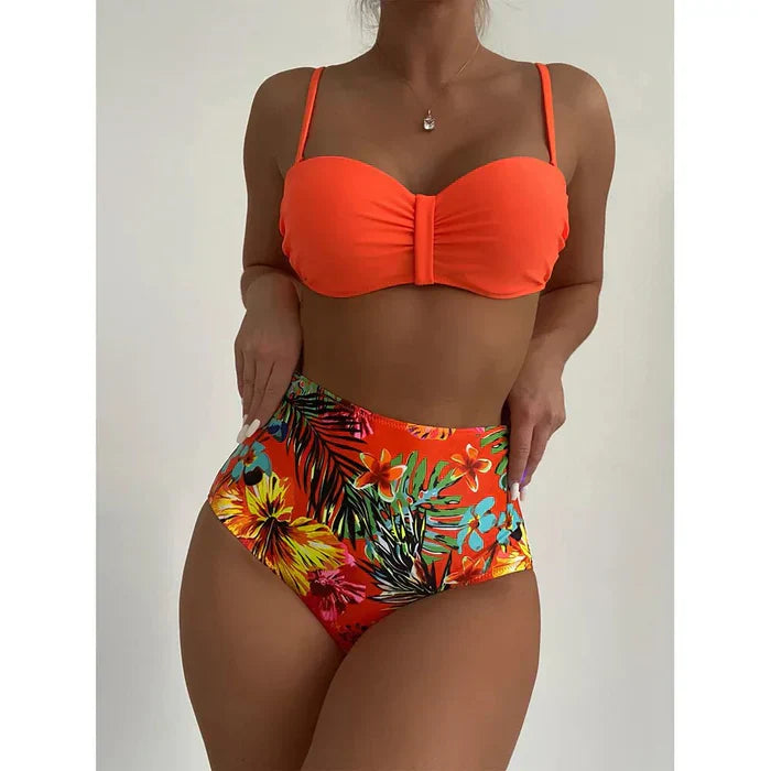 CM | Bikini chic con cintura alta y diseño floral