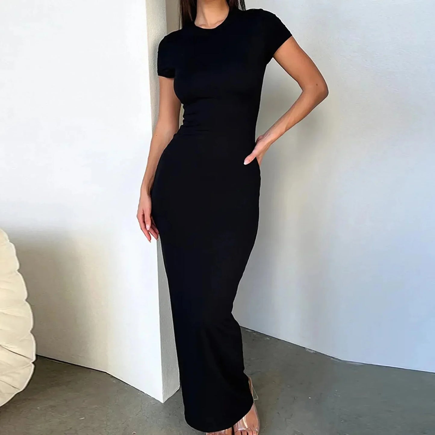 CM | Bodycon maxi vestido con mangas cortas