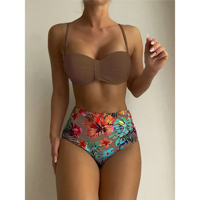CM | Bikini chic con cintura alta y diseño floral