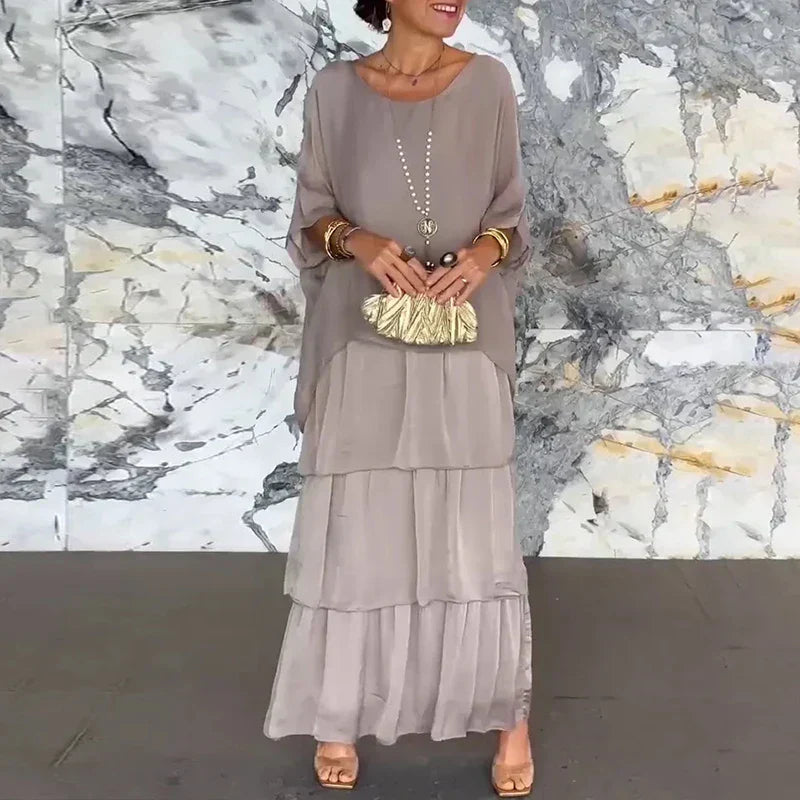 CM | Vestido maxi fluido en un look a capas