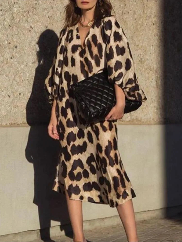 CM | Vestido midi de lujo con estampado de leopardo