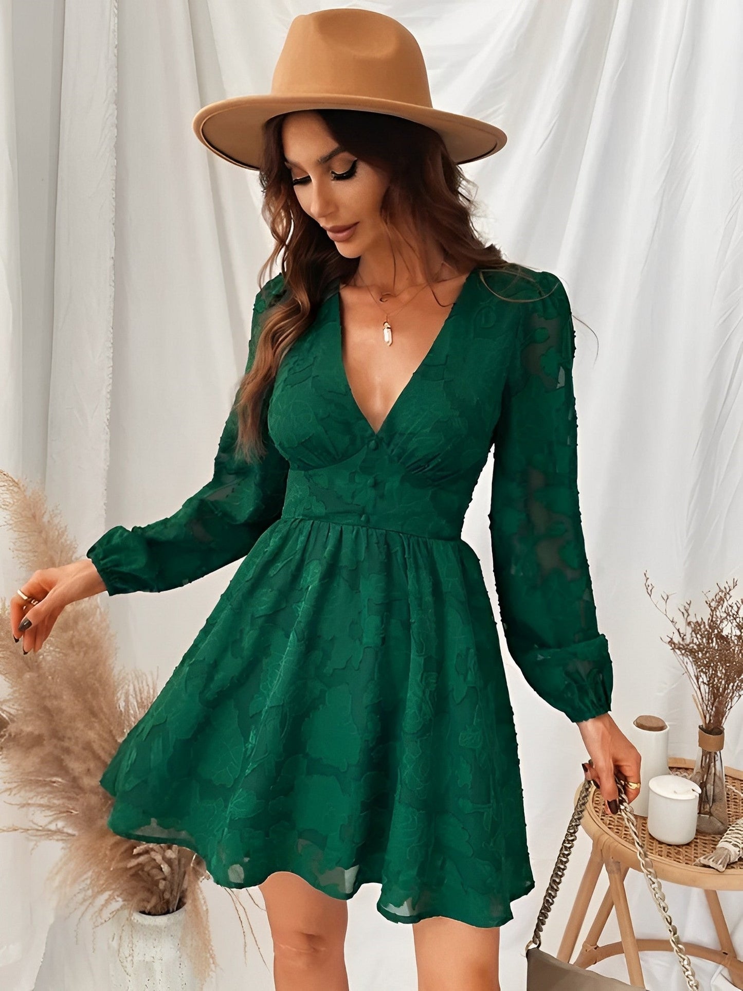 CM | un mini vestido versátil para ocasiones especiales en verde
