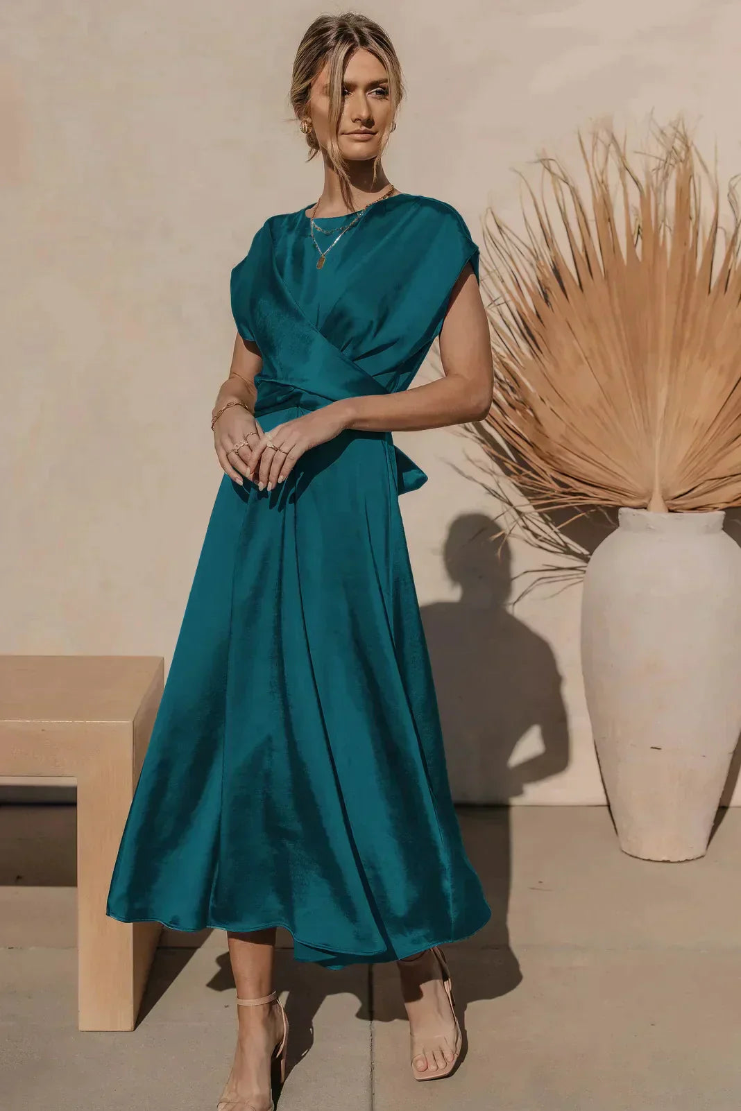 CM | Vestido midi chic para ocasiones especiales