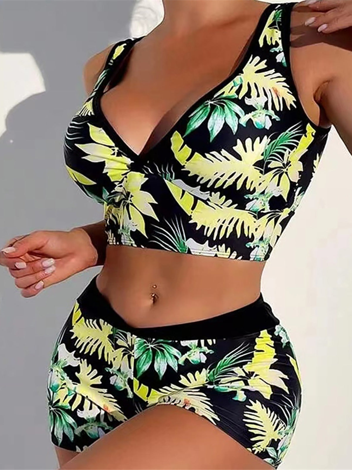 CM | Bikini femenino y ligero