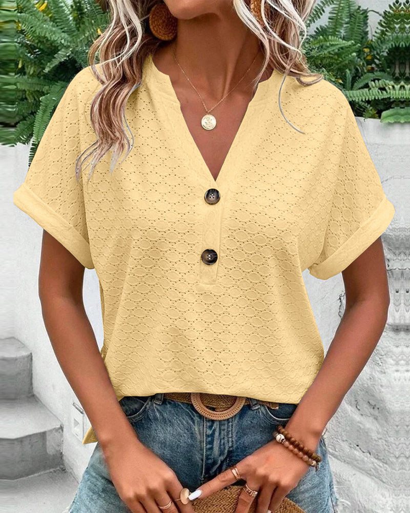 CM | Camisa de manga corta monocolor con escote de muesca y ojales