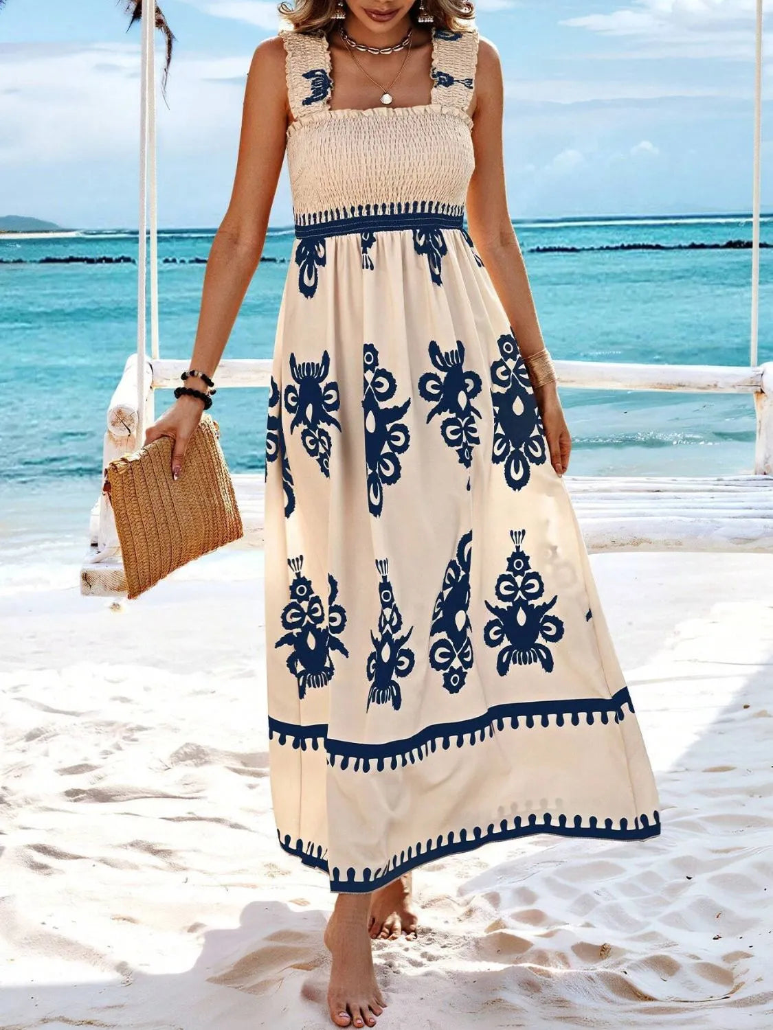 CM | maxi vestido estampado con tirantes anchos y fruncidos