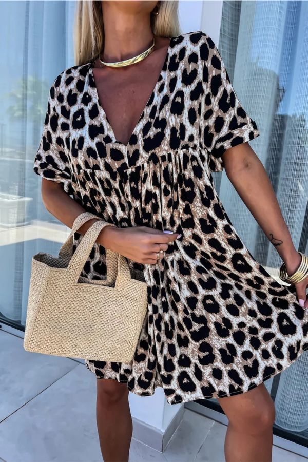 CM | Minivestido caqui de leopardo con escote en V y espalda holgada