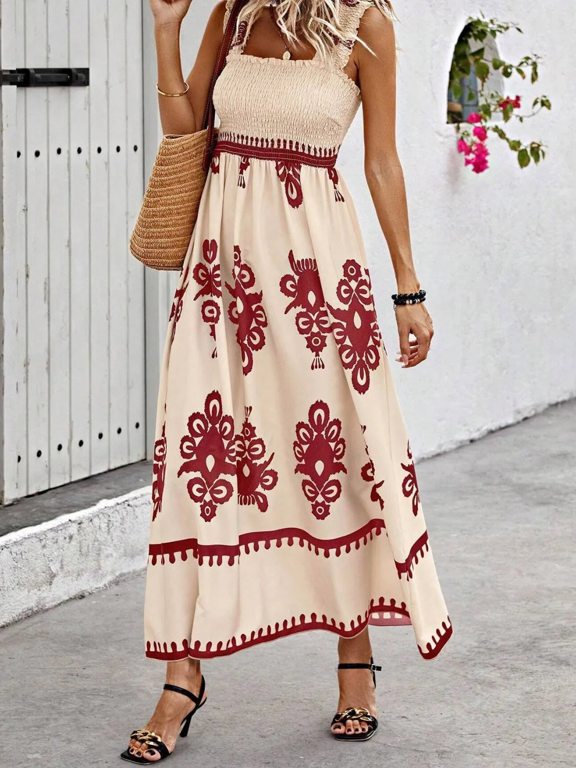 CM | maxi vestido estampado con tirantes anchos y fruncidos