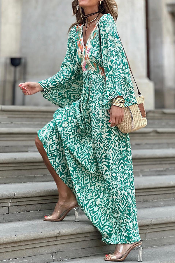 CM | Ledell Maxi vestido verde con escote en V y estampado de tótems