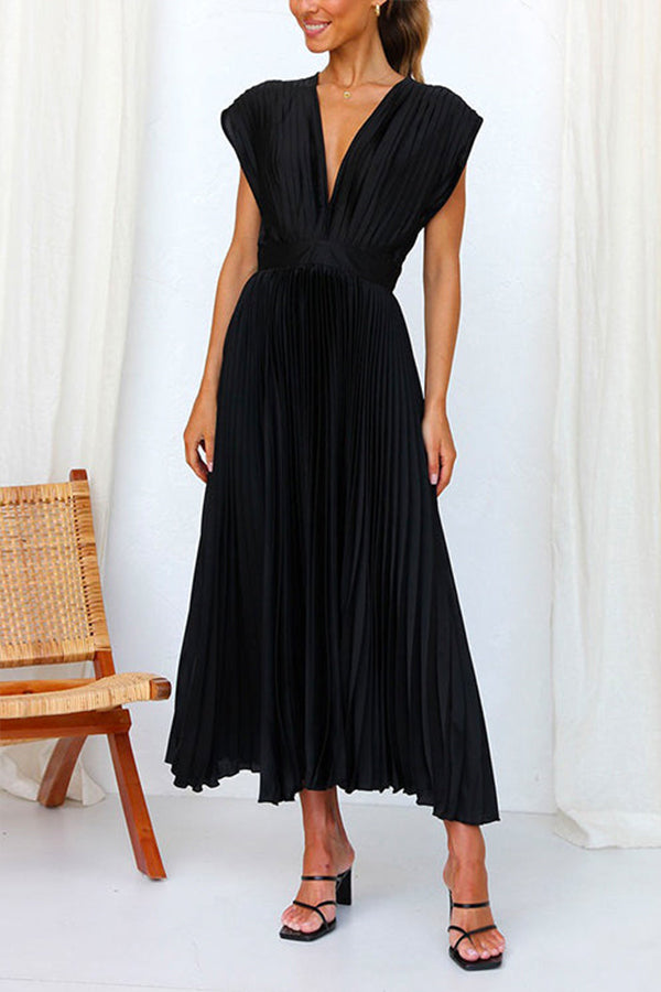 CM | Vestido maxi plisado con escote en V profundo