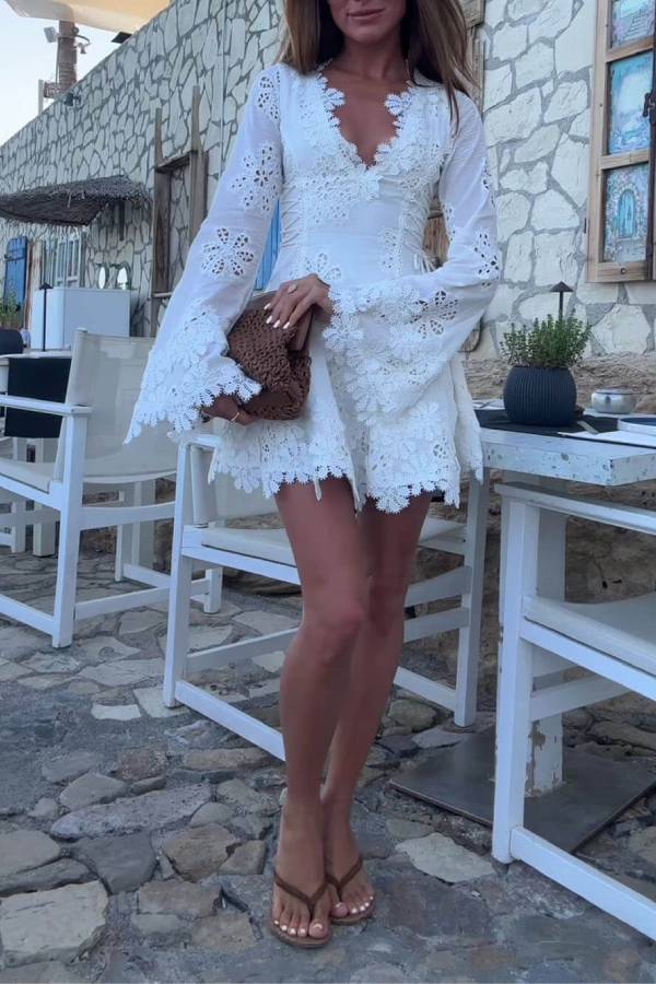 CM | Diaz Bordado Tejido Hueco Delicado Adorno Floral Manga Larga Cordón Lateral Mini Vestido