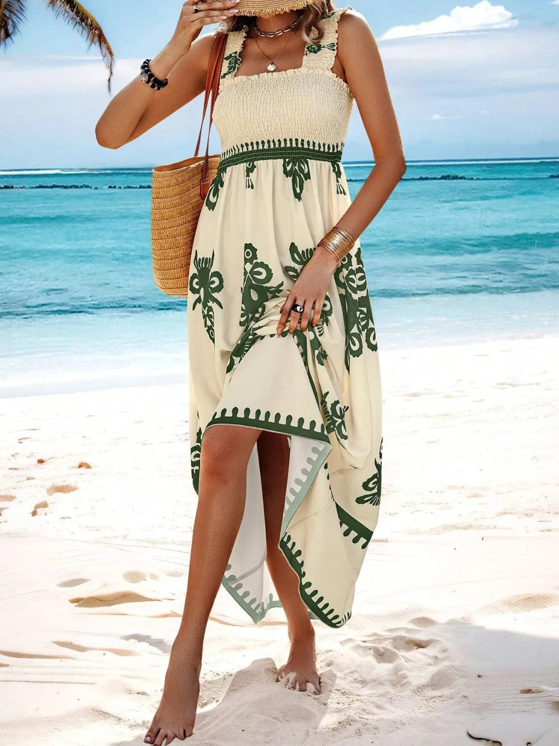 CM | maxi vestido estampado con tirantes anchos y fruncidos