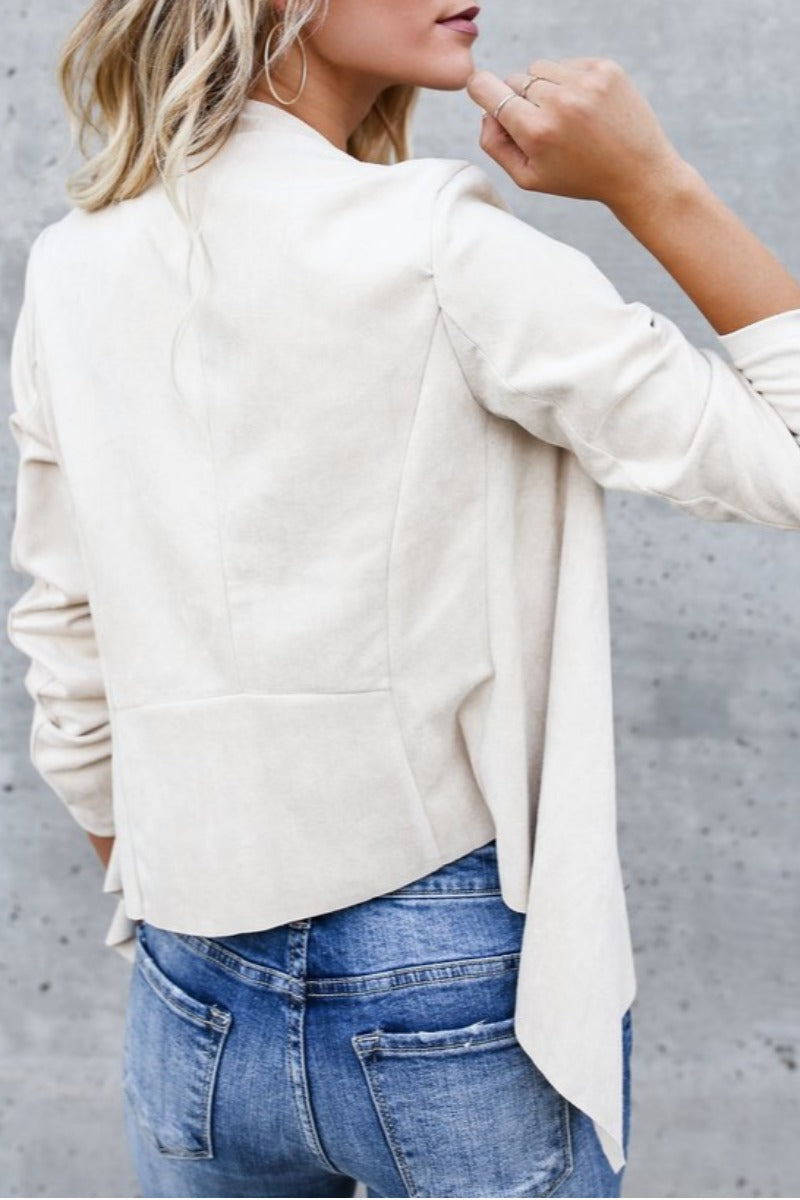 CM | Abrigo moderno y a la moda