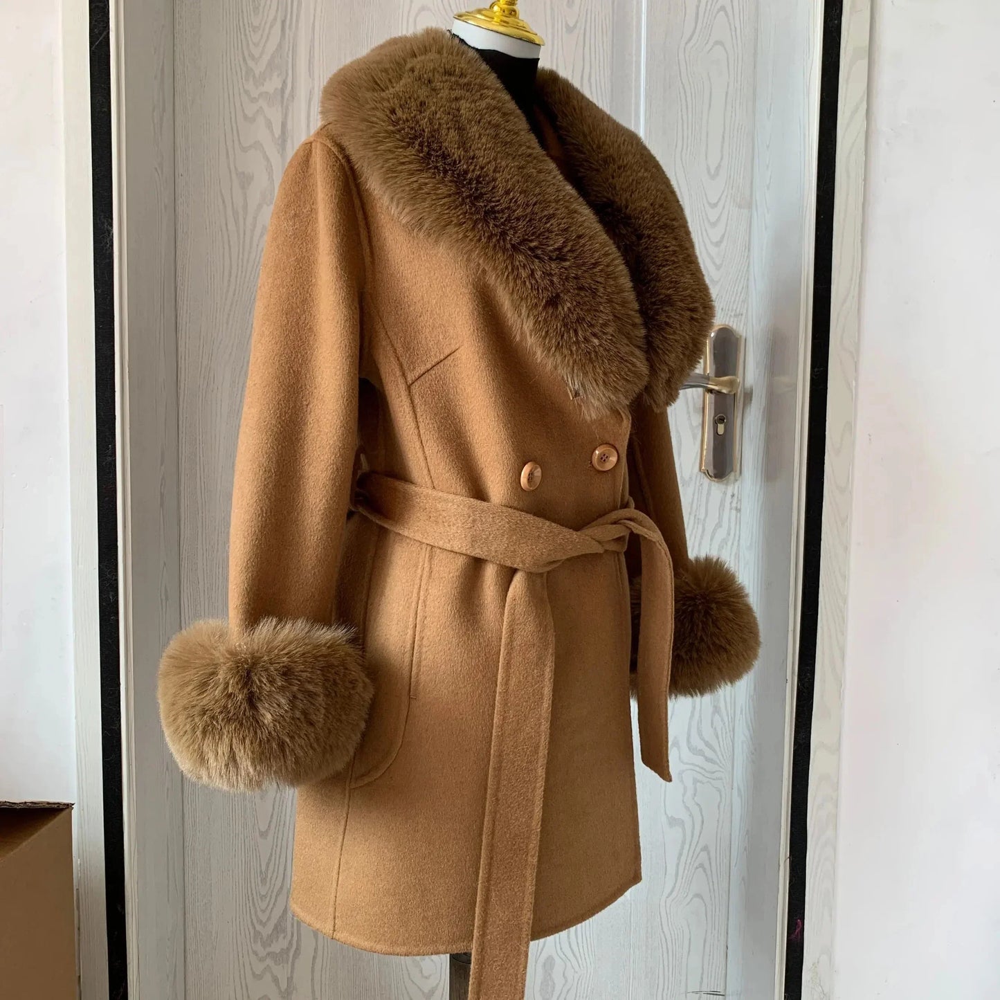 CM | Abrigo de invierno clásico y elegante