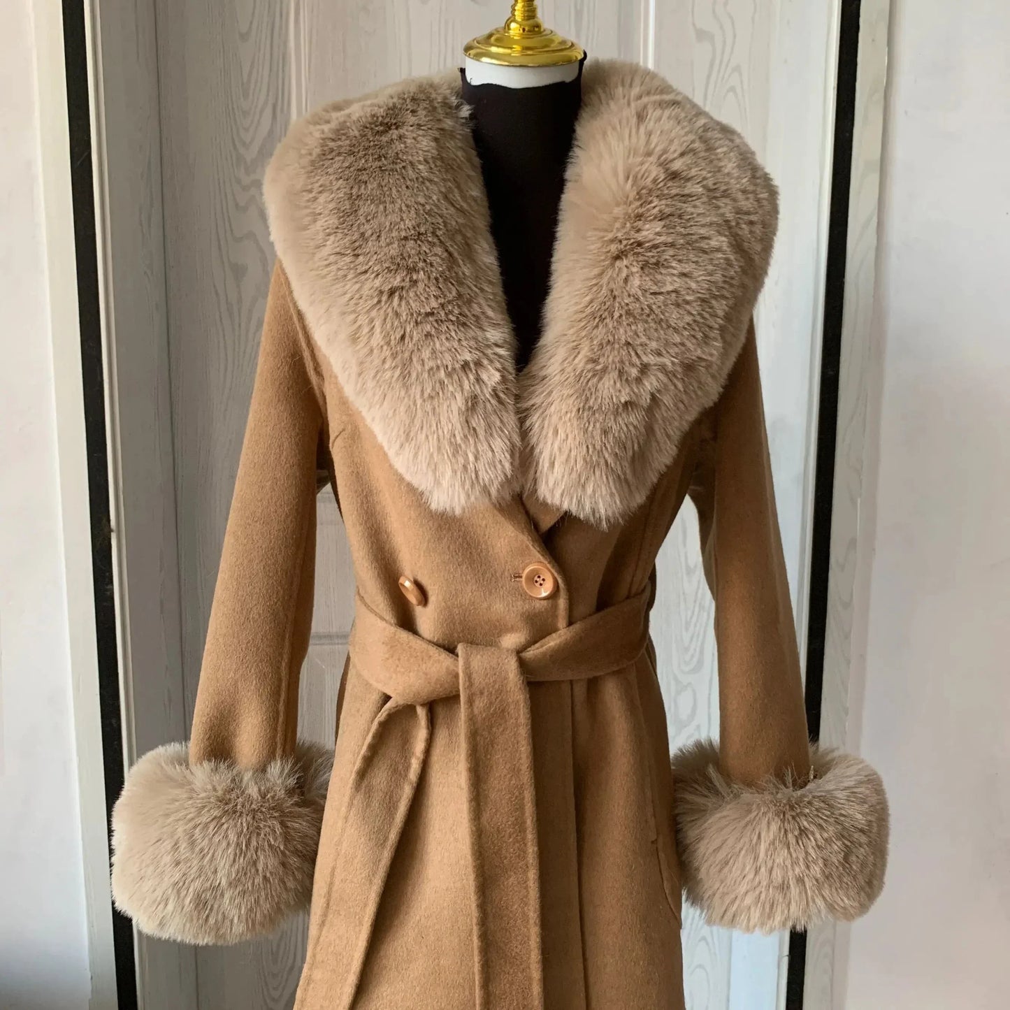 CM | Abrigo de invierno clásico y elegante