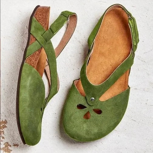 CM | Sandalias con tiras en la espalda