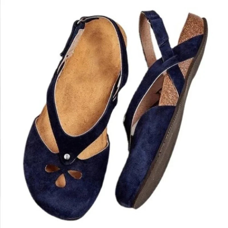 CM | Sandalias con tiras en la espalda