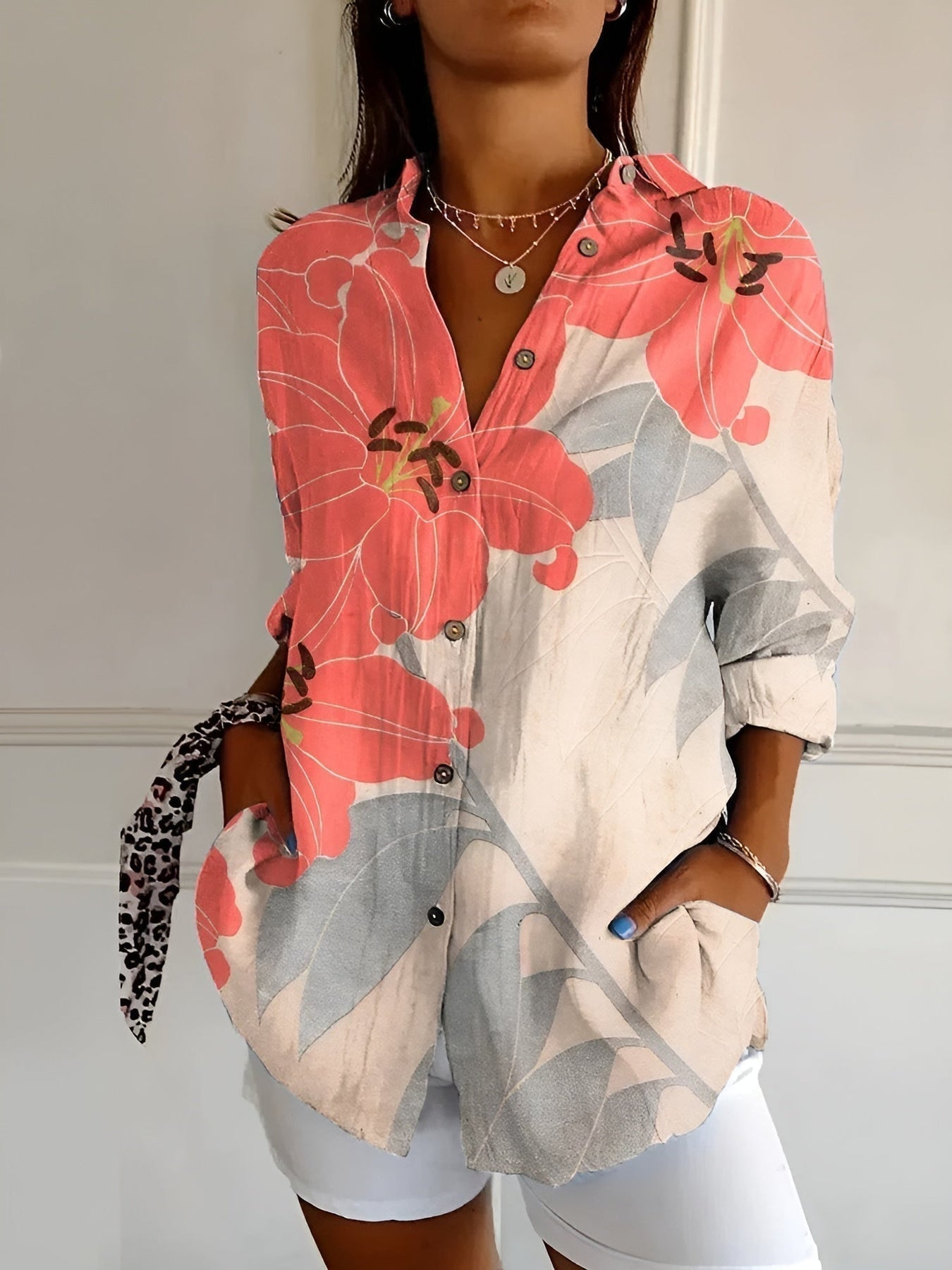 CM | Blusa casual con flores y ondas