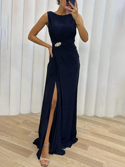CM | Atemporal y favorecedor maxi vestido dividido