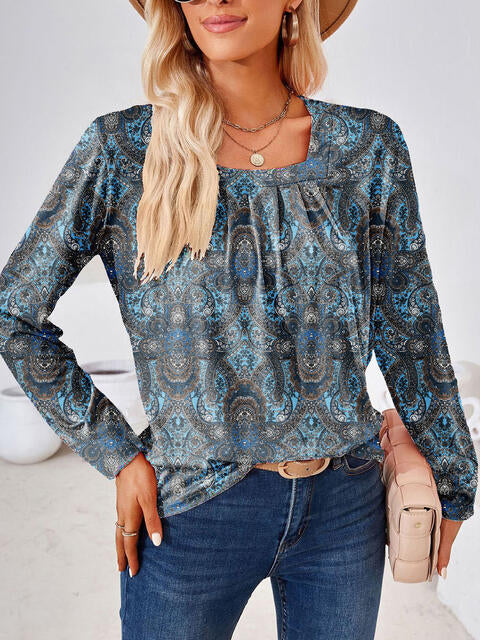 CM | Blusa clásica y cómoda