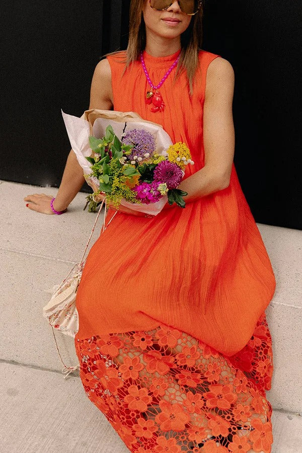 CM | Breezy Comfort escote de corbata maxi vestido sin mangas con dobladillo de encaje floral