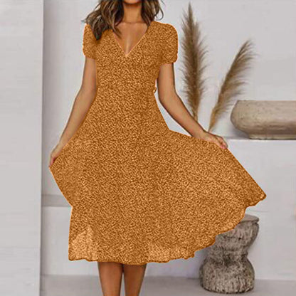 CM | Vestido midi con cuello en V