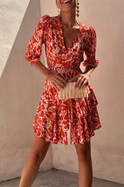 CM | Vibrant Voyage Estampado único Minivestido de media manga y cintura elástica con volantes