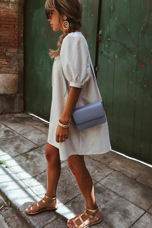CM | Vestido corto de encaje beige con cuello en V y manga burbuja